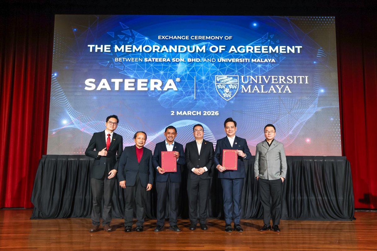 EkonomiRakyatMY's tweet photo. Universiti Malaya memeterai MOA dengan SATEERA Sdn Bhd bagi memperkasa komersialisasi teknologi anti jangkitan pintar berasaskan mikrobiom yang dibangunkan lebih 11 tahun lalu dan kini memegang 14 paten antarabangsa.

Produk sulungnya REDFORES akan menjalani penilaian saintifik lanjut bersama UM. Kerjasama ini disaksikan Menteri MOSTI dan dilihat memperkukuh ekosistem bioteknologi negara.