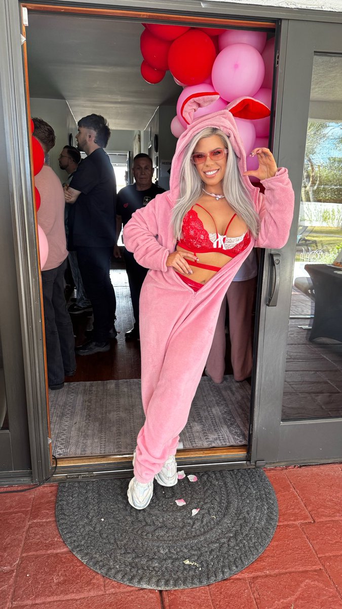 Barbi Hayden tweet media