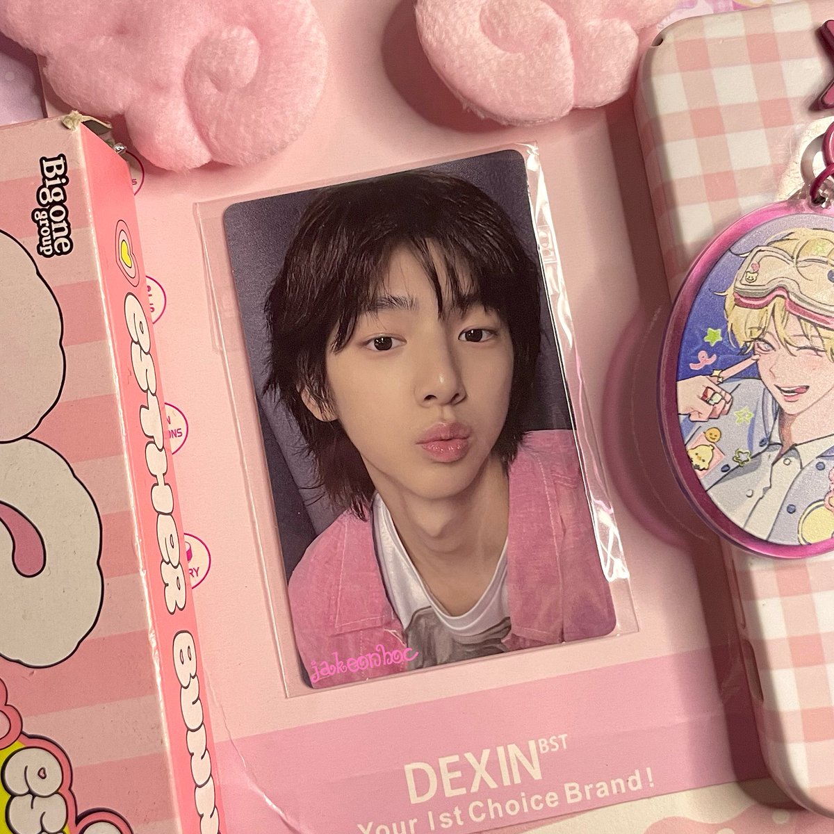 jakeonhoc's tweet photo. ⟡ ݁₊ . happy (late) mails ‼️

pinky juju pout 💗˖° 𐙚🎀ʺ̤⊹🍡◟꙳🌸. https://t.co/oYIExeD7iD