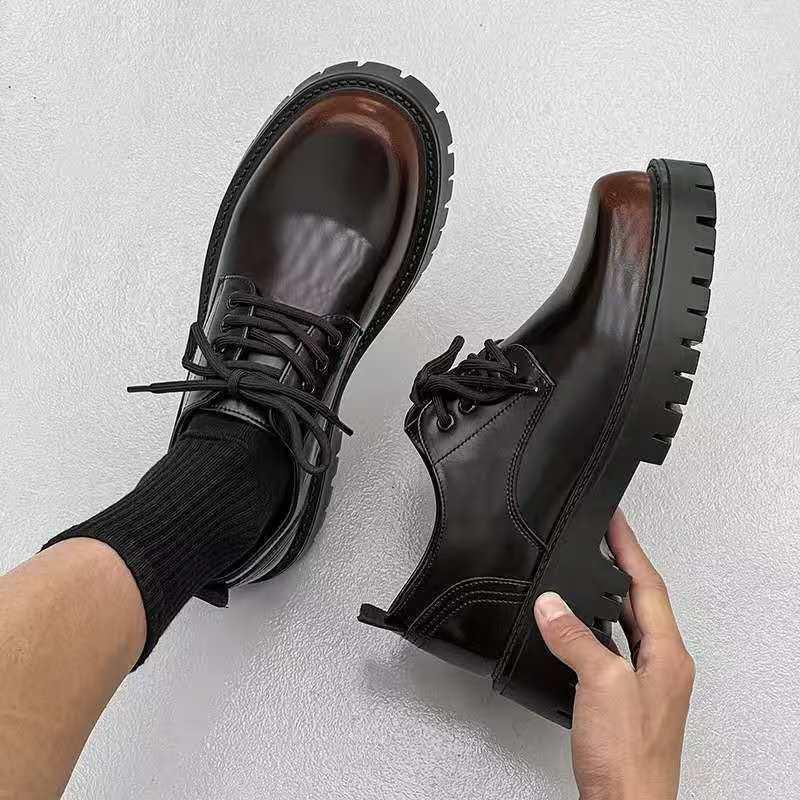 Ayoniqq's tweet photo. It’s a brand new week to prioritize looking good with good shoes.

For as low as 45k, you can have any of these pairs

📍Abuja https://t.co/xy6qGUMAHX