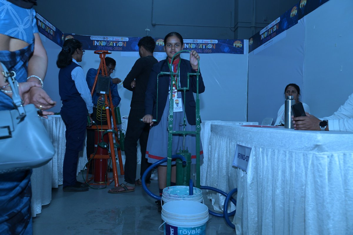 RSCBhubaneswar's tweet photo. From ideation to implementation, the platform enabled ideas to move forward with common purpose of Global Science, encouraging innovative thinking, creativity, and real-world problem solving. 
#ScienceInIndia #ScienceinOdisha #KnowledgeSharing #YouthEmpowerment #Entrepreneurship https://t.co/3F2GLLlTOW