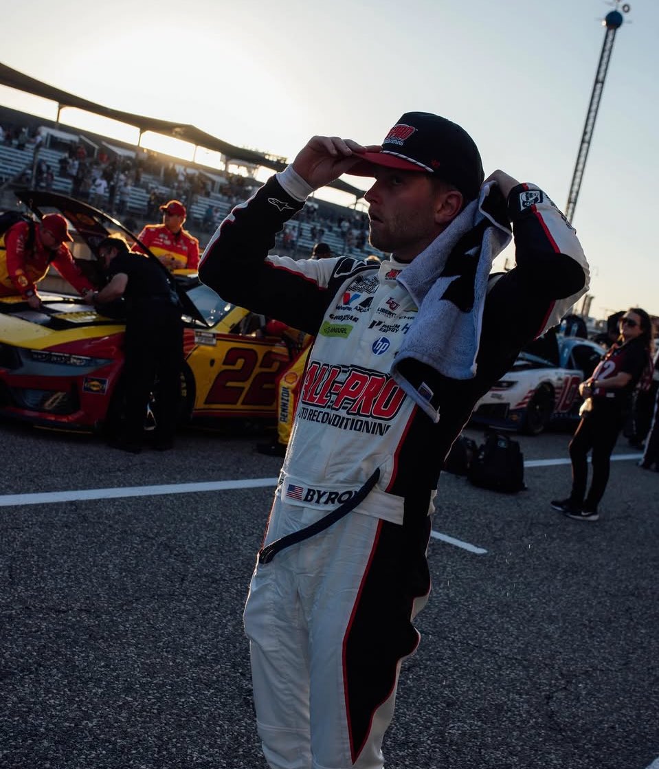 𝐏𝐀𝐑𝐎𝐃𝐘┊ Not @WilliamByron tweet media