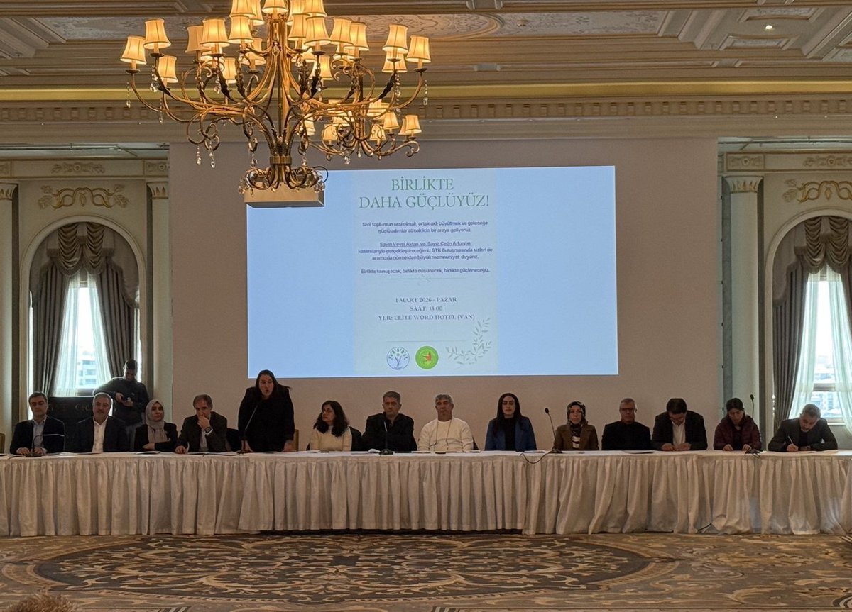 DEM PARTİ WAN tweet media