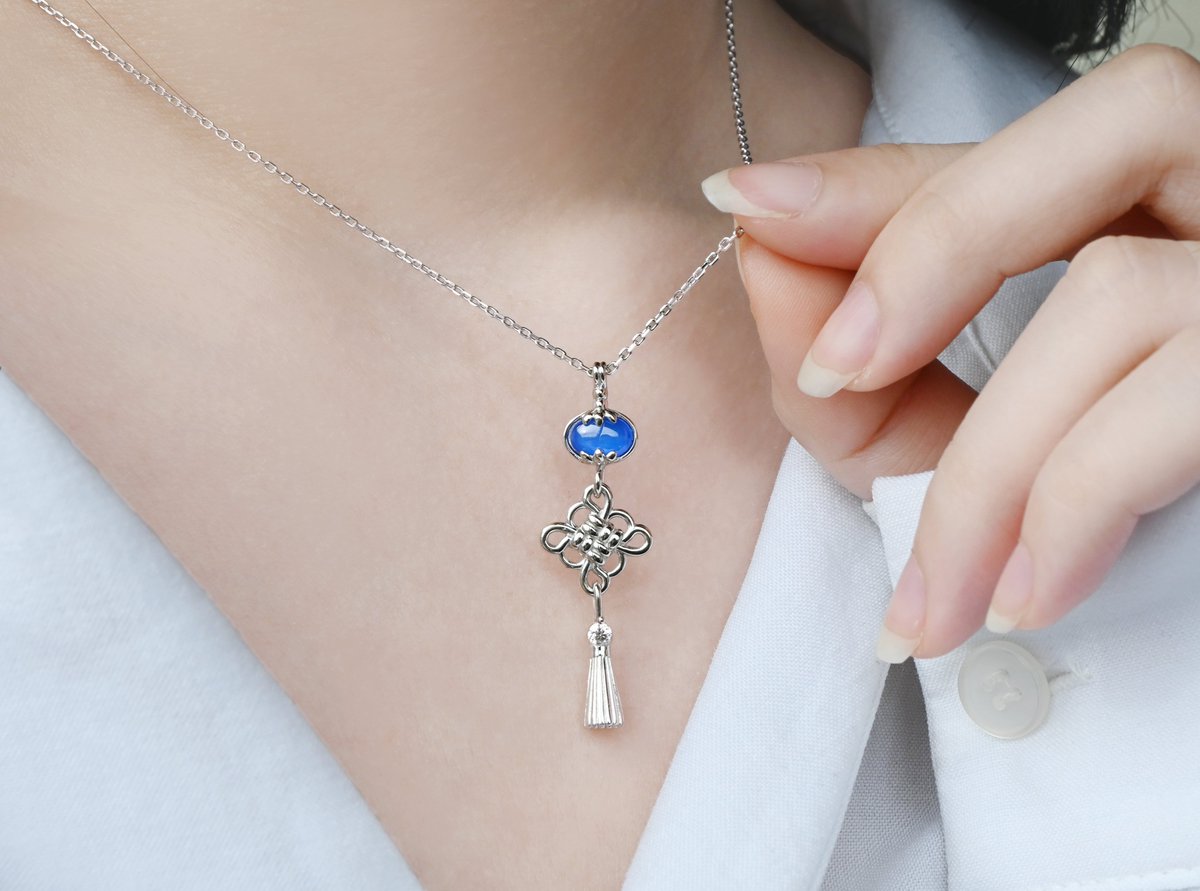 Eeleg_Jewelry's tweet photo. #rt이벤트 #팔로우이벤트 #송구힙신
RT + 팔로우 추첨 한분께 원하시는 목걸이 선물로 드려요!🎁🎁

✨일상 속 우리의 아름다움, [노리개 목걸이]✨
텀블벅에 공개예정으로 업로드 됐어요!

https://t.co/wYx0RZyx7h

소중한 우리의 아름다움이 담긴 송구힙신 기획전 노리개 목걸이 구경하세요!😊😊 https://t.co/UxvxWUDFsb