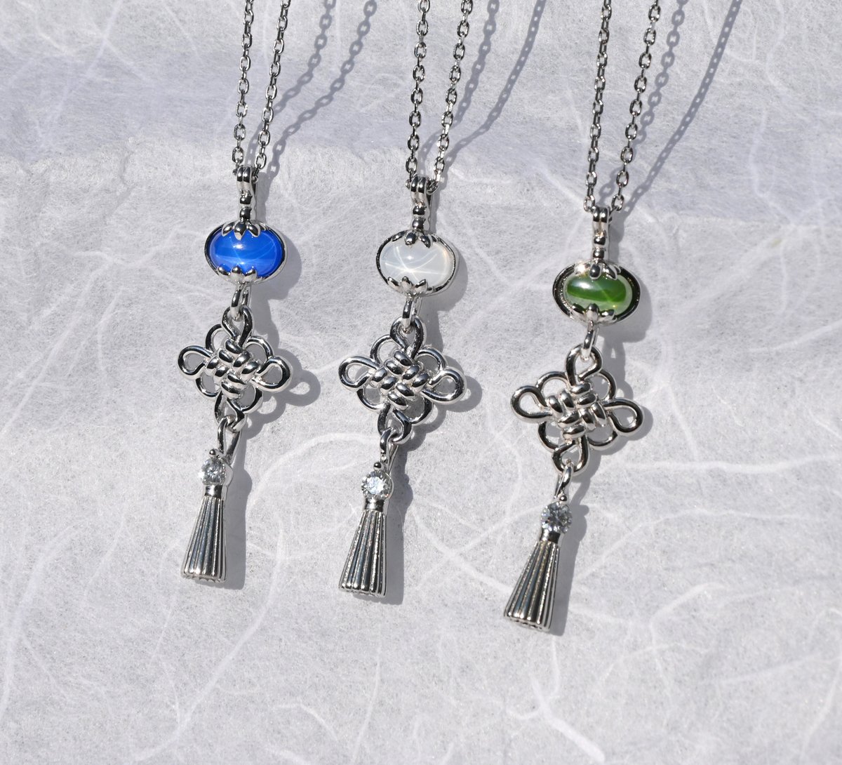 Eeleg_Jewelry's tweet photo. #rt이벤트 #팔로우이벤트 #송구힙신
RT + 팔로우 추첨 한분께 원하시는 목걸이 선물로 드려요!🎁🎁

✨일상 속 우리의 아름다움, [노리개 목걸이]✨
텀블벅에 공개예정으로 업로드 됐어요!

https://t.co/wYx0RZyx7h

소중한 우리의 아름다움이 담긴 송구힙신 기획전 노리개 목걸이 구경하세요!😊😊 https://t.co/UxvxWUDFsb