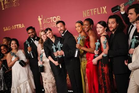 Buen día Tropa !!

#thepitt sigue
sumando premios en 
los #ActorsAwards
#NoahWyle 
doble ganador: mejor elenco dramático y mejor interpretación masculina dramática.
Mi enhorabuena 😍😍

<a href="/StreamMaxES/">HBO Max España</a>