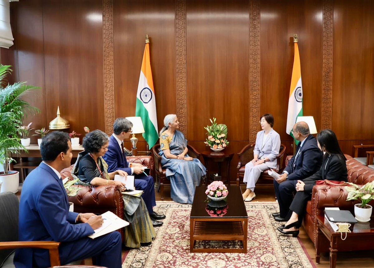 Union Finance Minister Smt. <a href="/nsitharaman/">Nirmala Sitharaman</a> met Ms. Zou Jiayi, New President <a href="/AIIB_Official/">AIIB</a>, at New Delhi, today, and discussed strengthening the India- AIIB partnership.
 
Representing the second largest shareholder in AIIB, FM Smt. <a href="/nsitharaman/">Nirmala Sitharaman</a> emphasised on the need to scale up