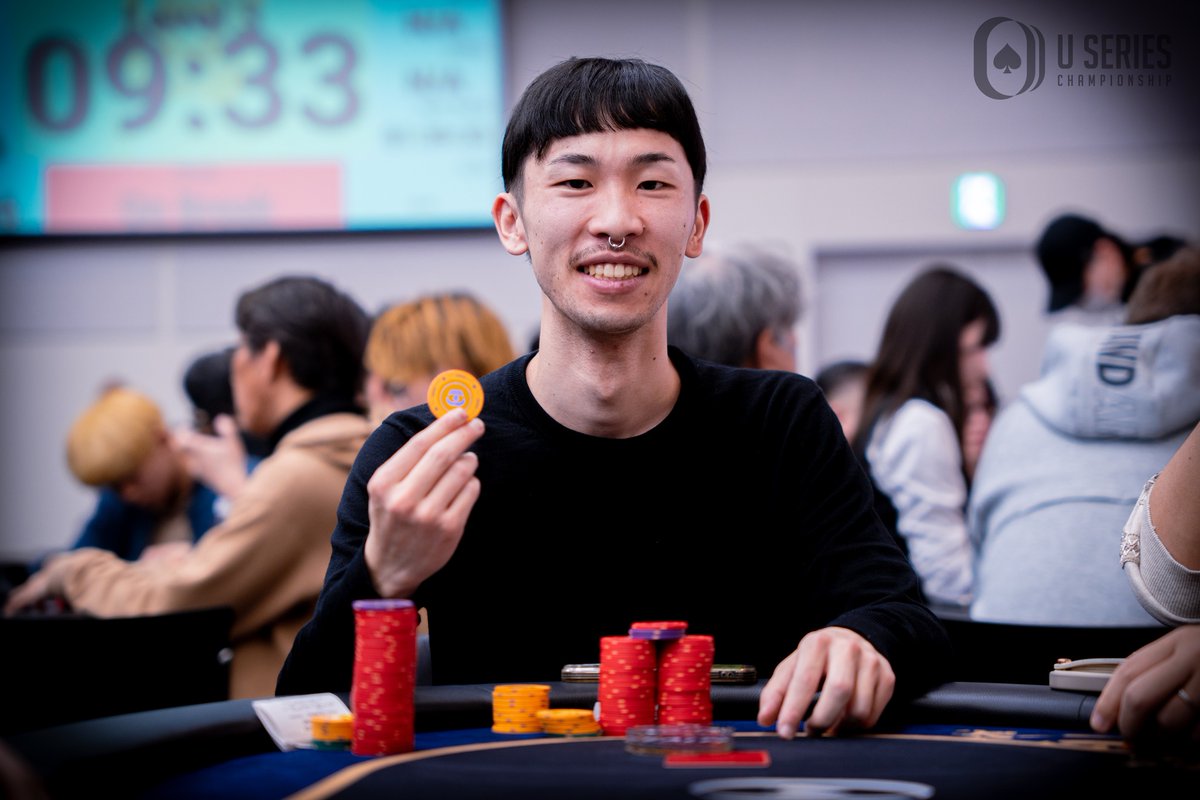 useriesofpoker's tweet photo. Fierce focus, peace signs, and thumbs up. 

The vibes are unmatched at Event #23: Monsterstack Colosseum! We’ve got mountains of chips in play and a room full of players ready to build them even higher. 

#USeries2026 #USeriesChampionship #PokerCommunity #Monsterstack #PokerLife https://t.co/Zbo2efU3gh