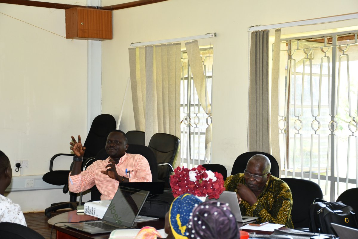 Adefomap2's tweet photo. 24 farmers under the @Adefomap2  project have been trained at NaSARRI @narouganda Serere to become certified seed producers. The initiative by ADEFO - MAP aims to improve seed quality, boost crop yields, and strengthen household incomes across the Teso sub-region. @MAAIF_Uganda https://t.co/fRzlDIuxs5