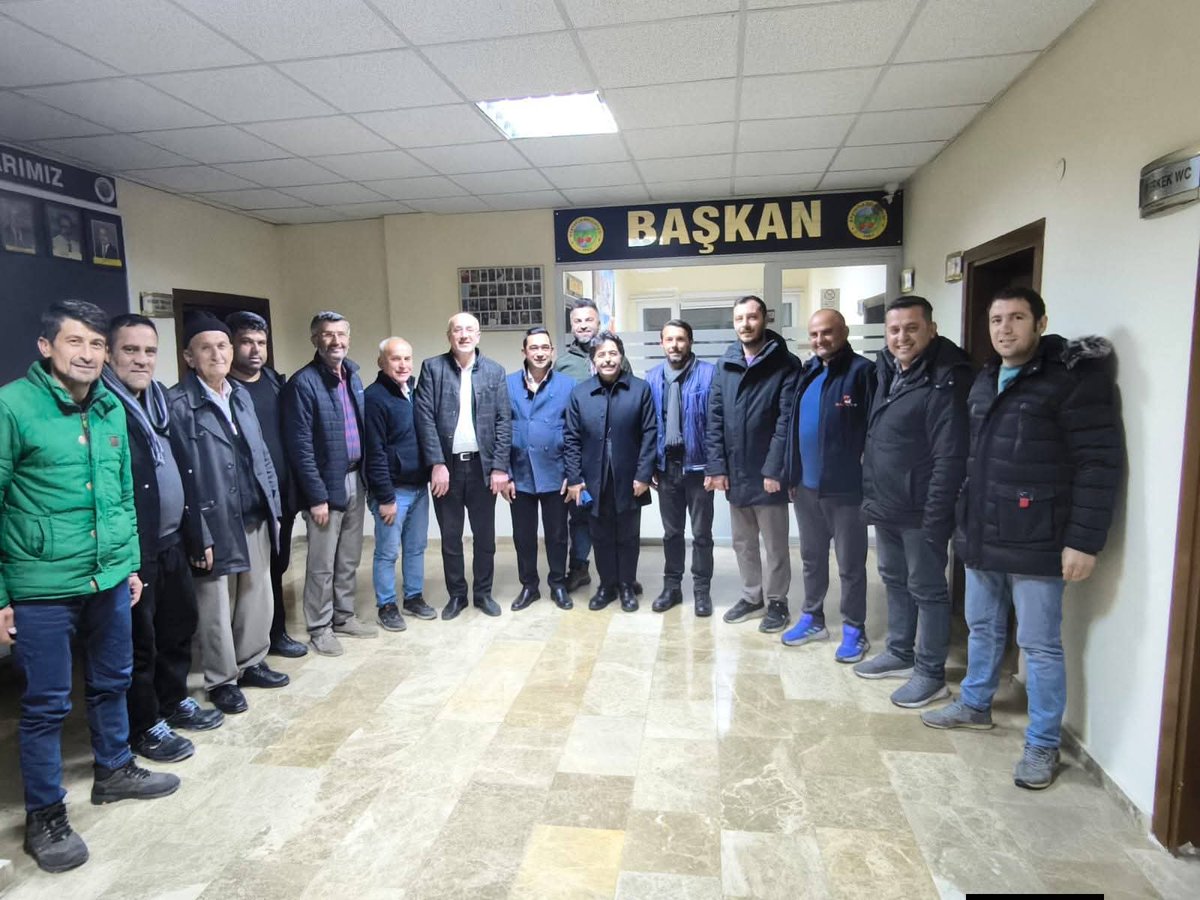 📍Başyayla 

AK Parti Karaman Milletvekilimiz Sn.Osman Sağlam ile birlikte Başyayla Belediye Başkanlığımızda teşkilat mensuplarımızla bir araya geldik.