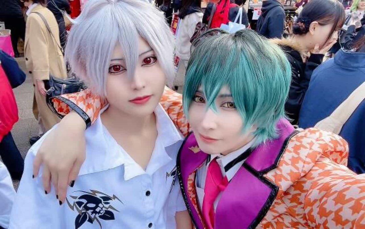hey_an_chan's tweet photo. 遅遅ですが💦
１日のアコお疲れ様でした☺♪
しらろー太郎に衣装お借りして🎋を！
メイクよくわかんなくて３回お直しw

個人では表明だしてなかったんですけど、しらろ経由でたくさんの方に会えて嬉しかったです♪ありがとうございました💕
☠️
🐴@memepuru_ 
🐰@a0Yuf1Lorx43163
🐦️@shirasasa_Moni https://t.co/ADIfUqzhSJ