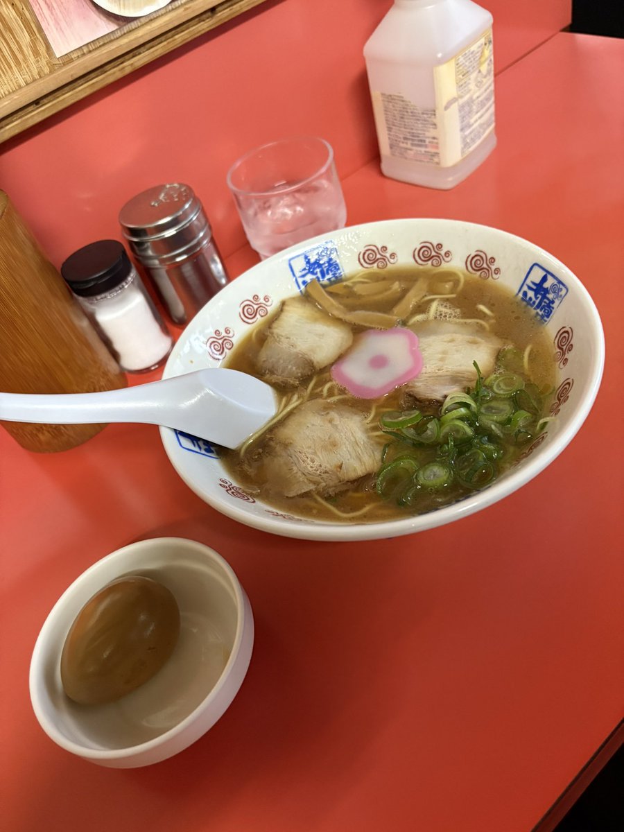 office_u's tweet photo. 遅めのお昼〜(о'￢'о)ｼﾞｭﾙﾘ

��段ならこの時間帯になってしまったらお昼は抜きにするのですが、このお店だけはスルーできませぬ( ✧Д✧) ｶｯ!!

うーまーかーりーしー(⚲□⚲) https://t.co/V80BvYp3vc