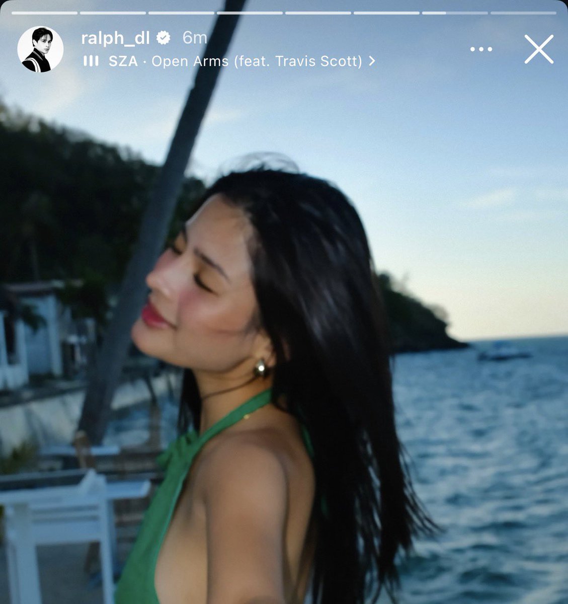 augstira's tweet photo. and the category is using brand deals as an excuse to post his girl to unhinged downbad music https://t.co/vYN3LgDHIu