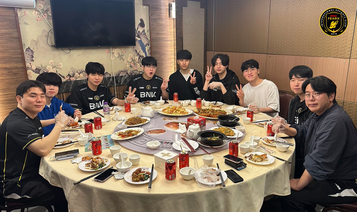 𝐓𝐡𝐚𝐧𝐤 𝐲𝐨𝐮, 𝐁𝐍𝐊❤️

맛있는 식사 감사합니다! 
2026 FST 경기, 좋은 모습으로 보답하겠습니다. 🔥

#BNKFEARX #BNK