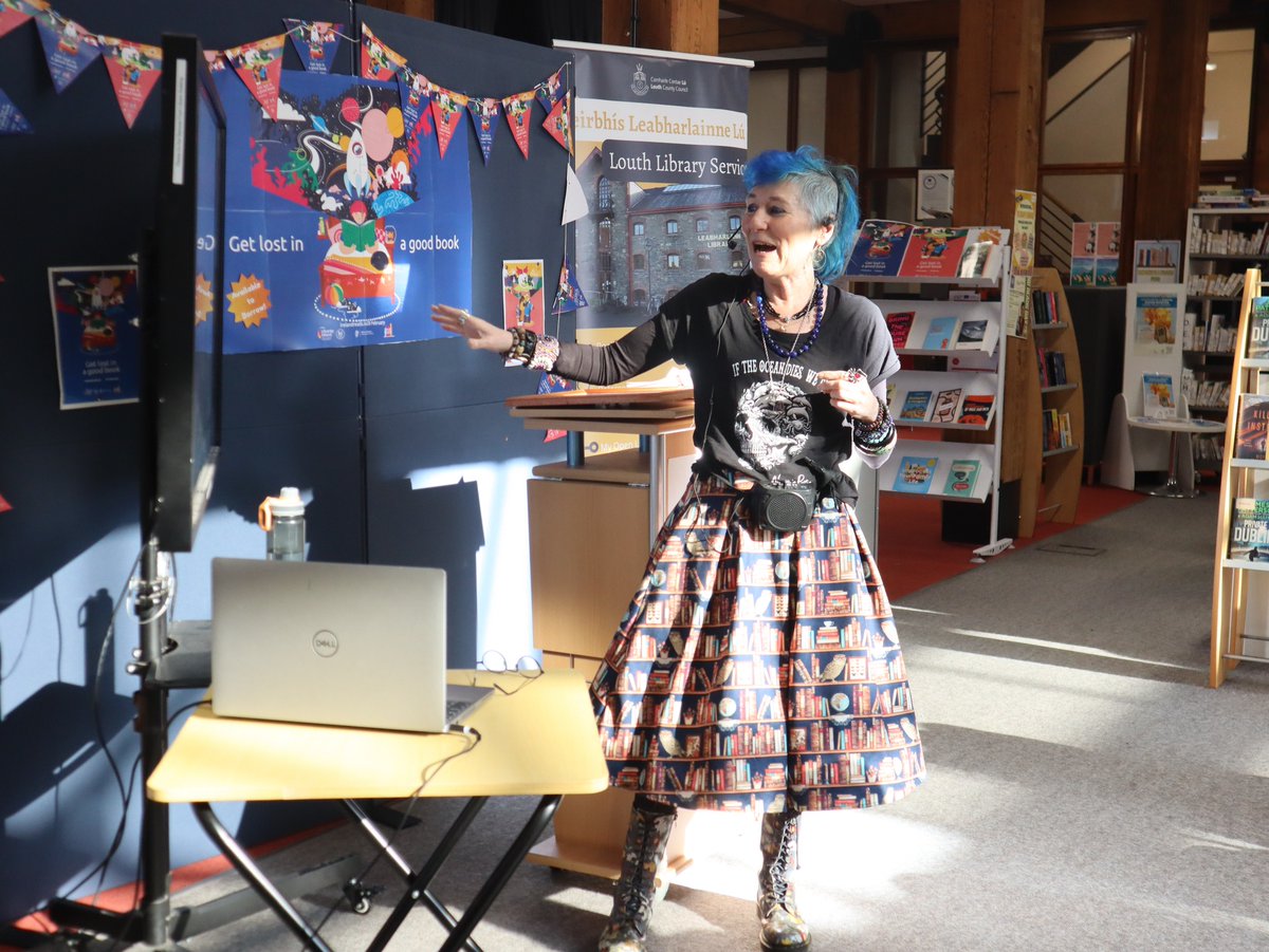 NicolaPierce3's tweet photo. Happy World Book Week! I'm so grateful to be talking in various schools and libraries every day of this wonderful week about some of my books. Promoting history and reading has become a huge passion of mine. #Worldbookweek @OBrienPress https://t.co/GYAj82F5uR