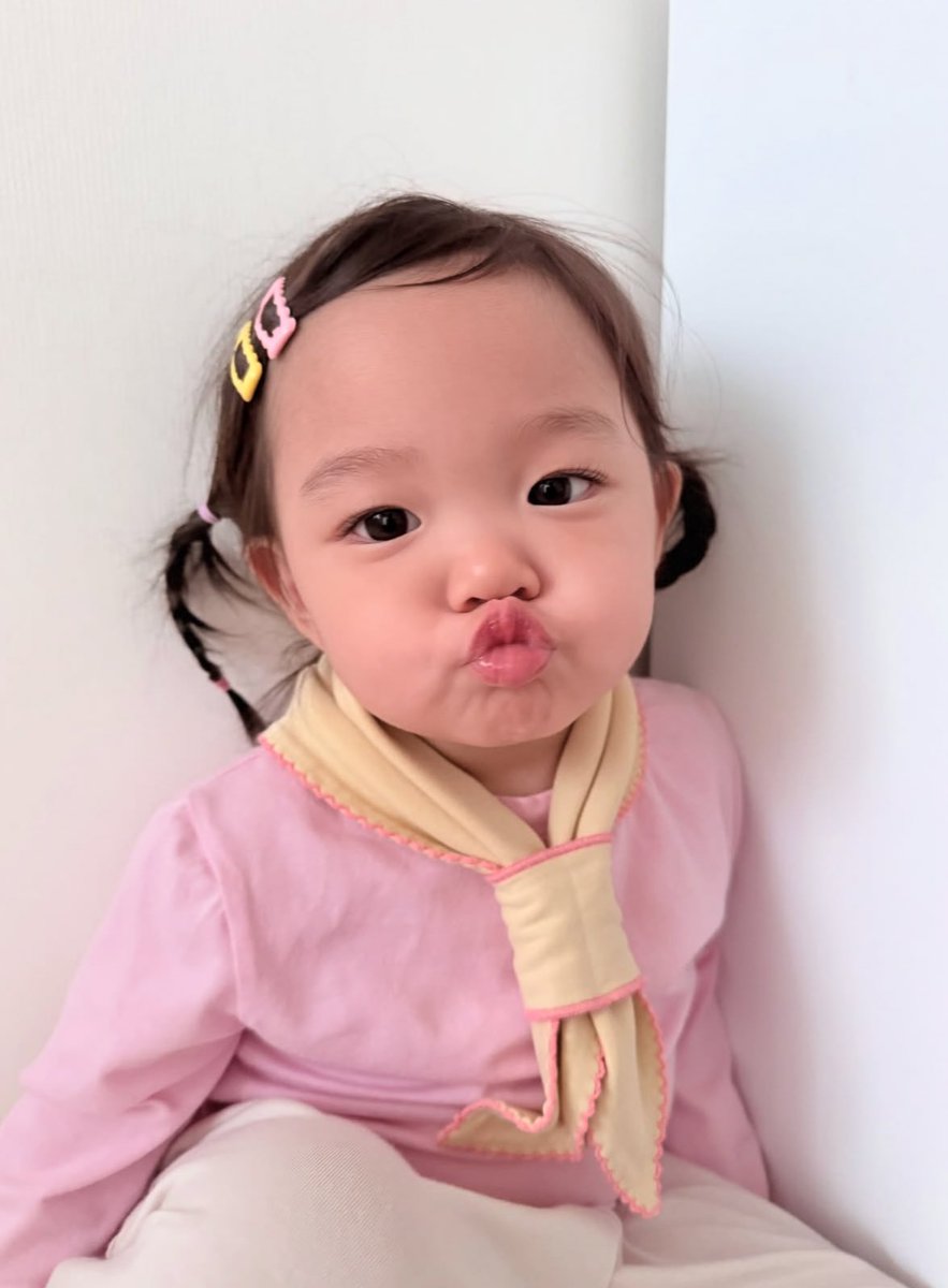 jb ·ᴗ· tweet media