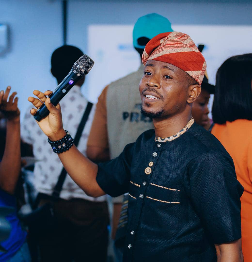 Oluwatosin Gbewa tweet media