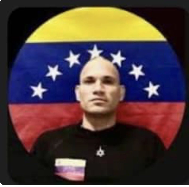 Capitán #AnyeloJulioHerediaGervacio necesita una operación urgente en la pierna y ya no aguanta el dolor insoportable que por favor llamarán a la cruz roja internacional por que no cree en los tratamiento que le están dando no ha tenido mejoría y cada vez más fuerte.
💔🆘🆘🆘🛎️