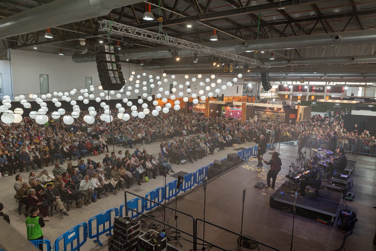 aytodebadajoz's tweet photo. 👏 La XXVII Feria de los Mayores de Extremadura ha finalizado en #FeriaBadajoz #IFEBA tras cuatro intensas jornadas, consolidándose como el principal punto de encuentro para el colectivo sénior.

https://t.co/hL3ZcnCoa2 https://t.co/DztCZFio6c