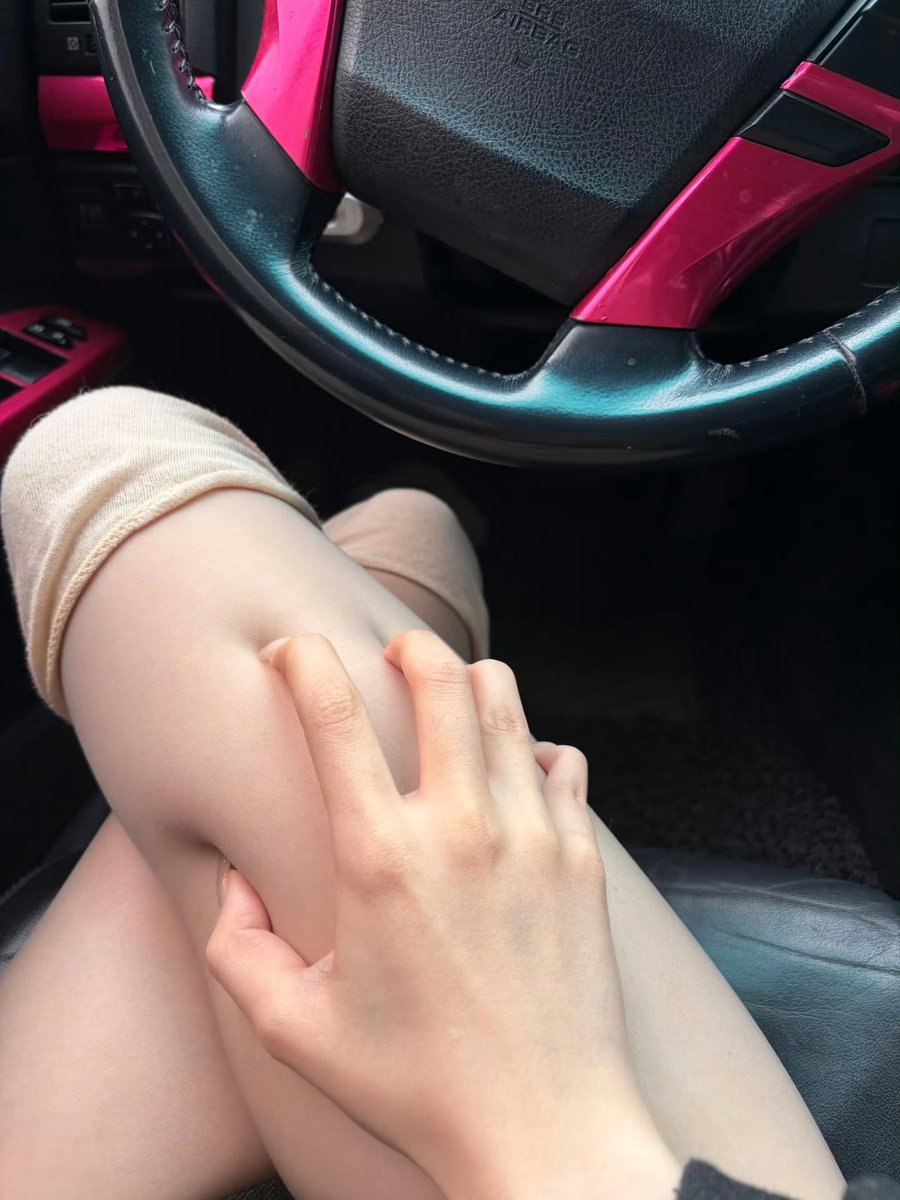 女s雯雯 tweet media