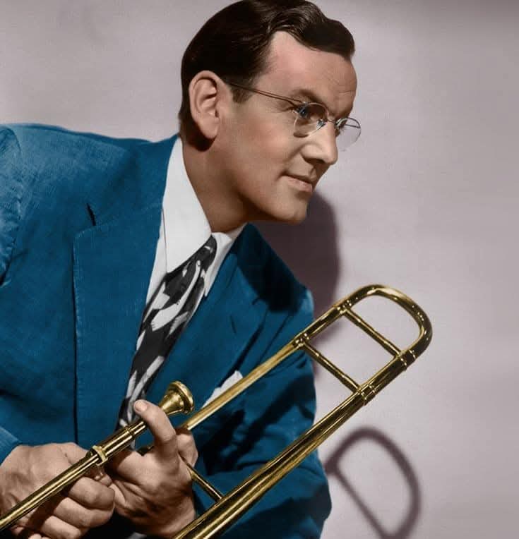 barbaravitali2's tweet image. Remembering #GlennMiller March 1,1904_December 15,1944 (Age 40) #MoonlightSerenade #Swing #Jazz