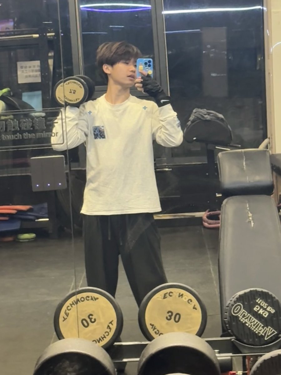 再没男的爱上老子我就要退网了知道吗