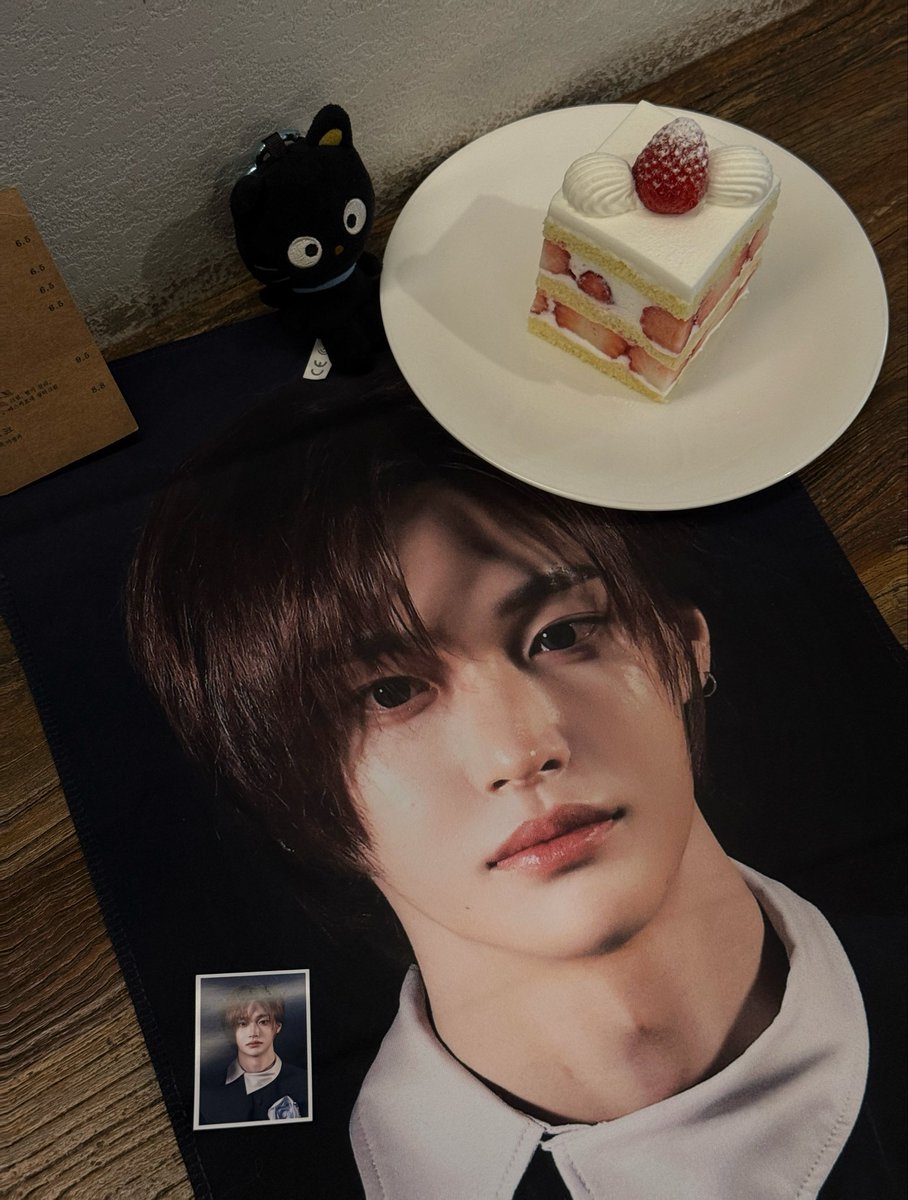 onetbinee tweet media