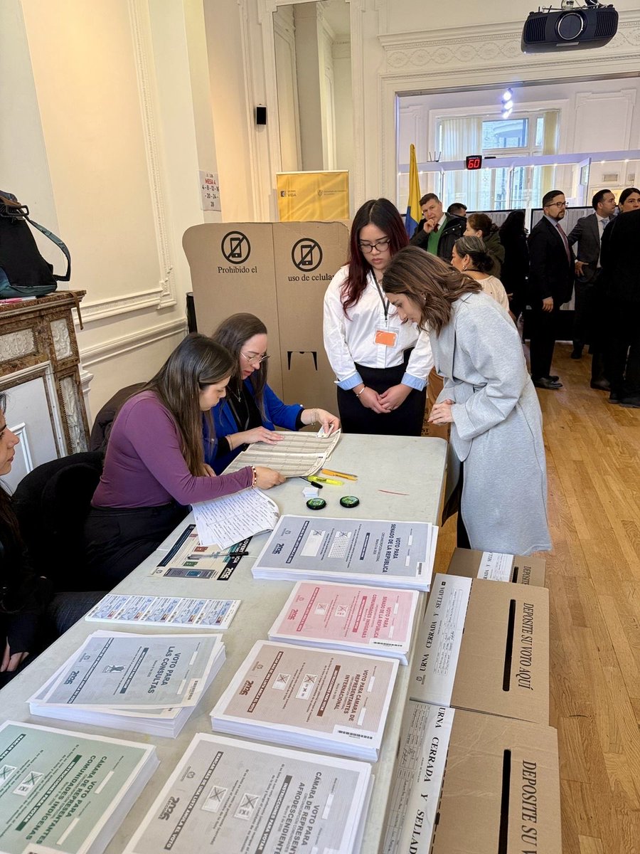 Laura Sarabia tweet media