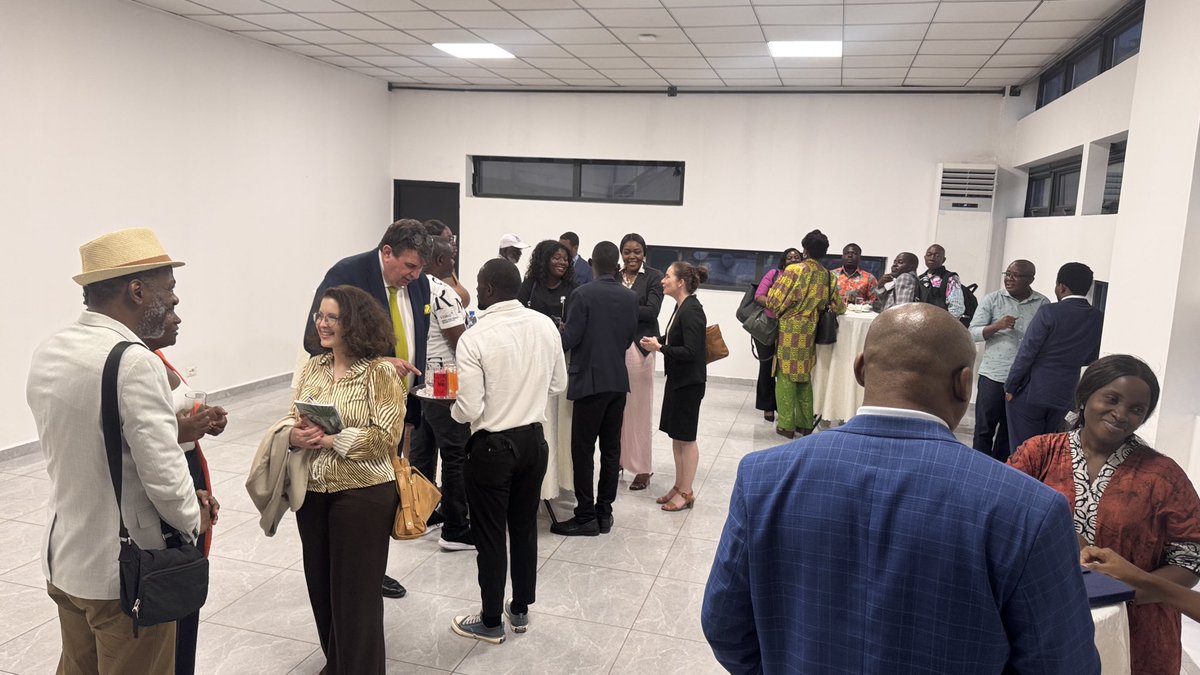 WalbruRDC's tweet photo. 🤝 Coopération renforcée à Kinshasa !
Une rencontre entre les acteurs de la coopération RDC – Wallonie-Bruxelles a permis de consolider les partenariats et de poursuivre les actions communes en République démocratique du Congo.

#WBI #FédérationWallonieBruxelles #Coopération #RDC https://t.co/7tuX0to9qS