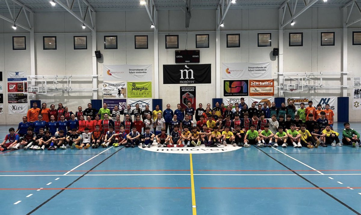 #ComunitatDelHandbol 🧡💙 tweet media