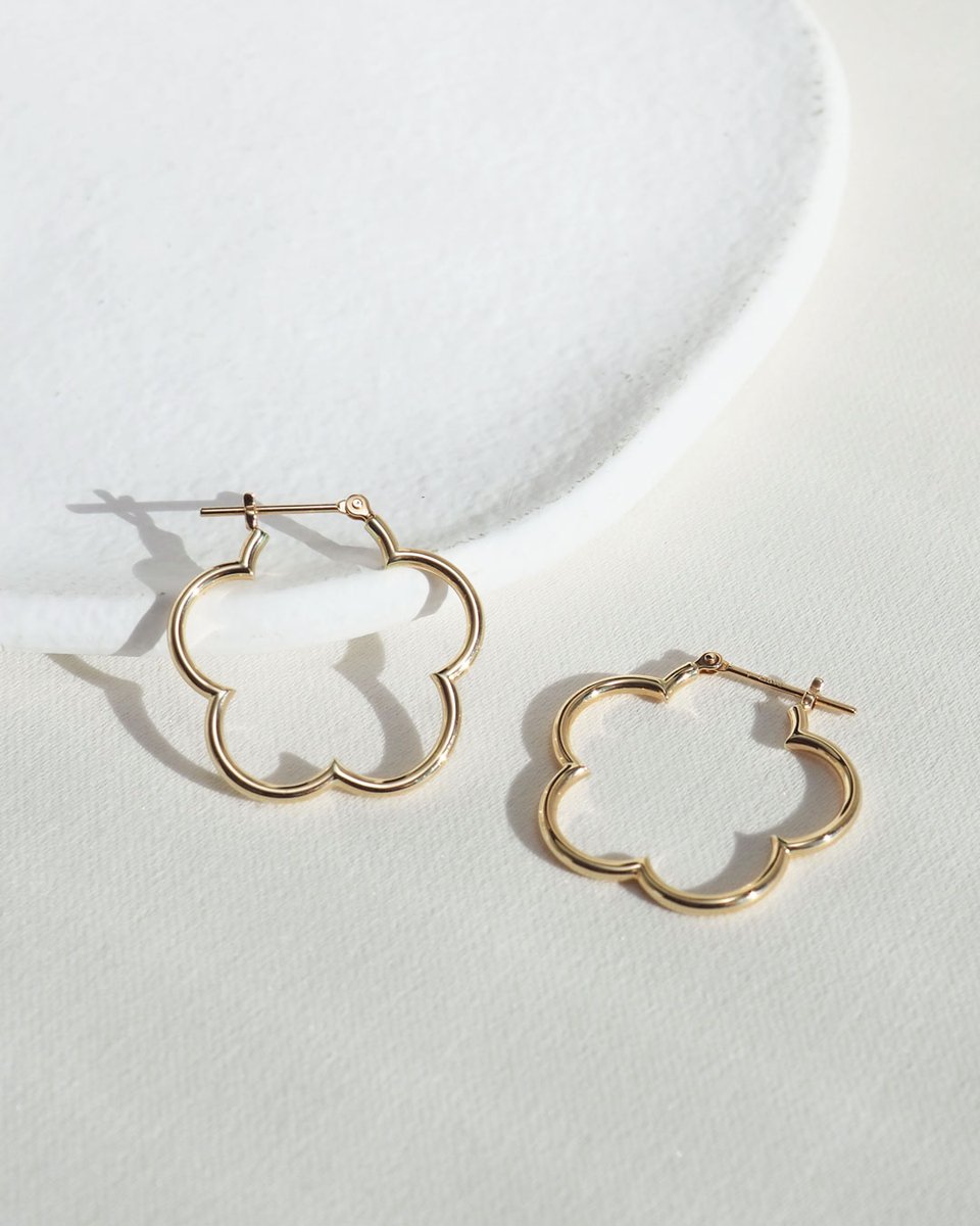 新作発売】SPRING COLLECTION 2026 柔らかな曲線で描いたフラワー