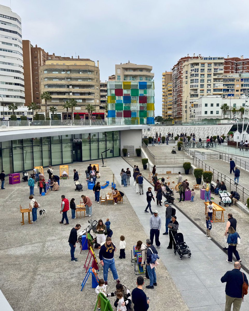 muelleuno tweet media