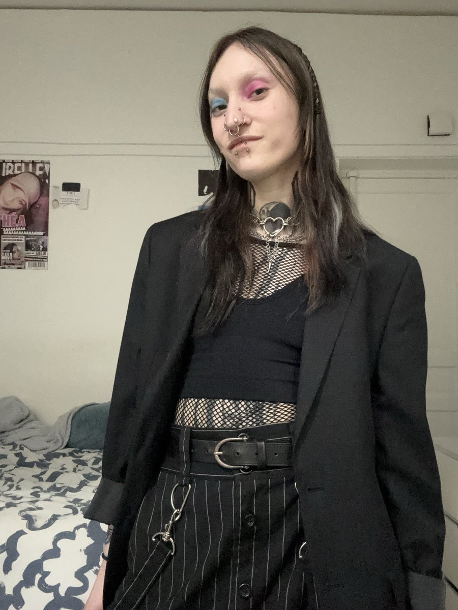 leospectraa's tweet photo. heard we were manifesting for this month https://t.co/QyBsgB88si