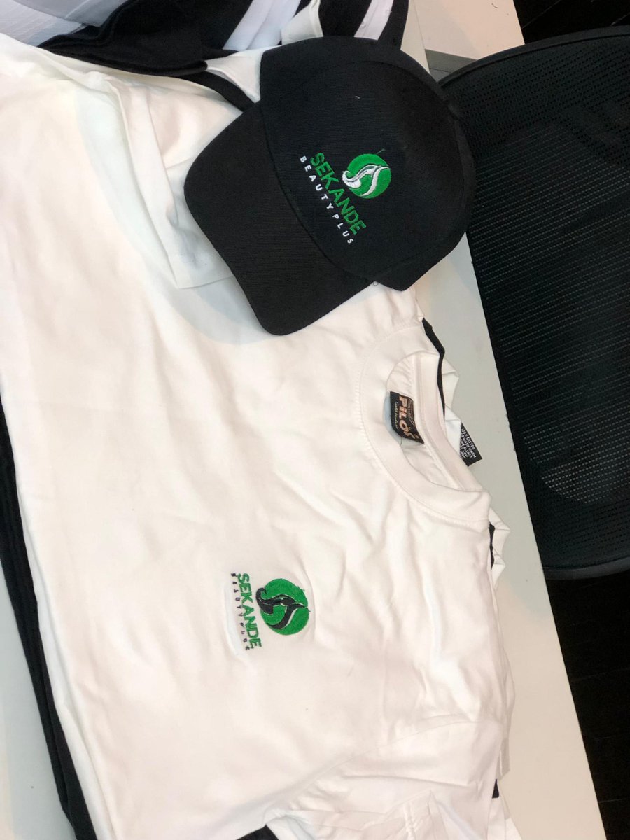 MarchioStyle's tweet photo. @abazwhyllzz We do custom clothing for Brands ,Events, Conferences and lots 🌚 https://t.co/eN5dygJr71