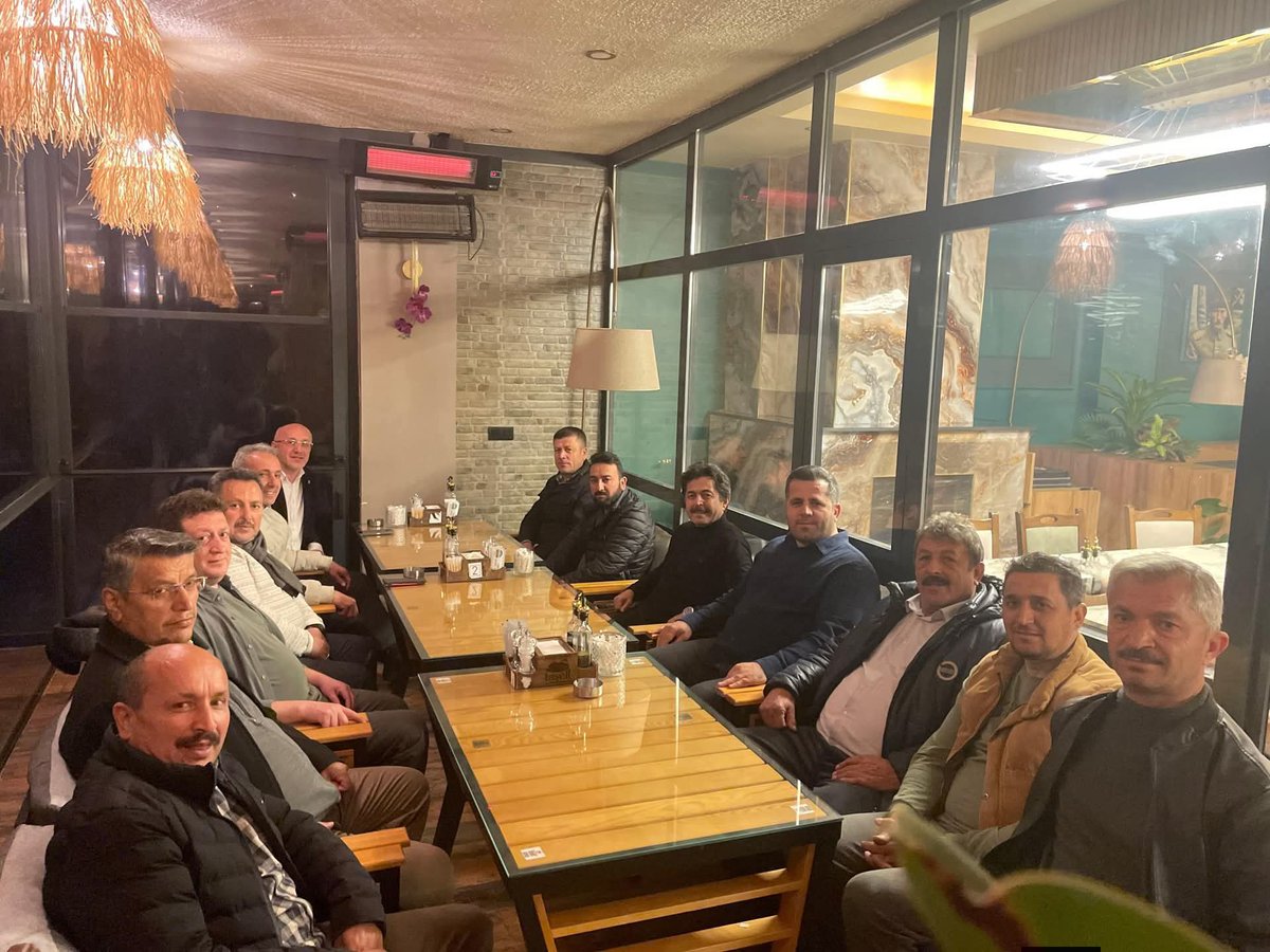 📍Sarıveliler İlçemiz 

AK Parti Karaman Milletvekilimiz Sn.Osman Sağlam ile birlikte Sarıveliler ilçemizde sahur sofrasında teşkilat mensuplarımızla buluştuk.