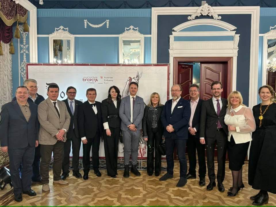 Austria in Ukraine tweet media