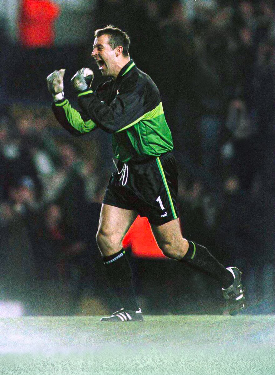 LUFCDATA's tweet photo. On This Day: In 2000, 5,000 Leeds fans travelled to Rome to witness a Nigel Martyn masterclass.

The Leeds goalkeeper produced a man of the match-winning performance in a 0-0 draw with Fabio Capello's AS Roma at the Stadio Olimpico in the UEFA Cup.

https://t.co/sbxOfiIPd1 https://t.co/zYqza2MTSW