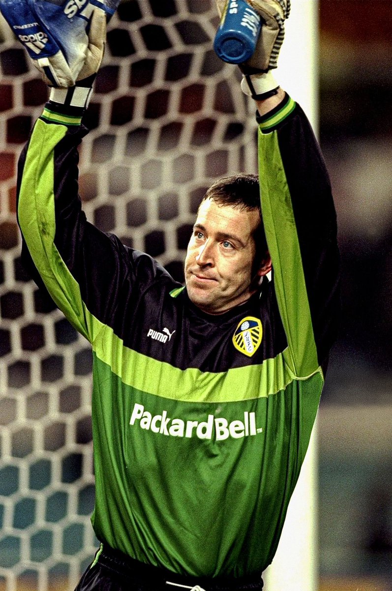 LUFCDATA's tweet photo. On This Day: In 2000, 5,000 Leeds fans travelled to Rome to witness a Nigel Martyn masterclass.

The Leeds goalkeeper produced a man of the match-winning performance in a 0-0 draw with Fabio Capello's AS Roma at the Stadio Olimpico in the UEFA Cup.

https://t.co/sbxOfiIPd1 https://t.co/zYqza2MTSW