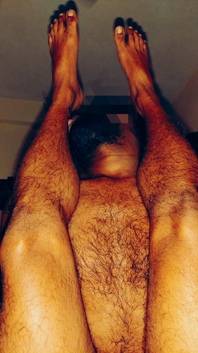 Sansh940064's tweet photo. When he wants me to eat him I start from legs🦵&amp; then all eat all the body👅🍑🍌💦😋😘untill he say 🙅stop
#Side #Hyderabadi #paidguy https://t.co/uxNHZDghf7