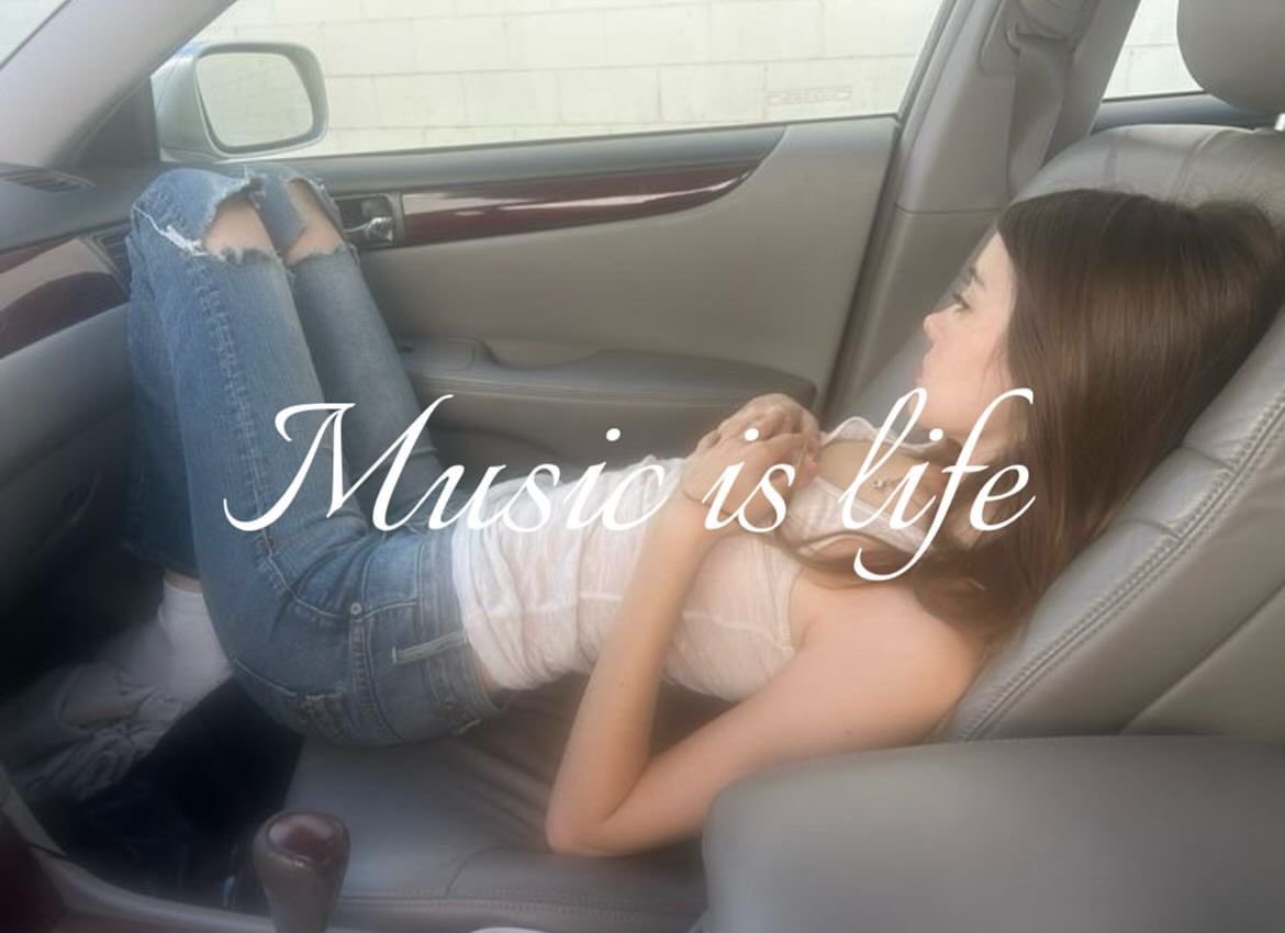 amara🩰 (@blueebarbie) on Twitter photo 