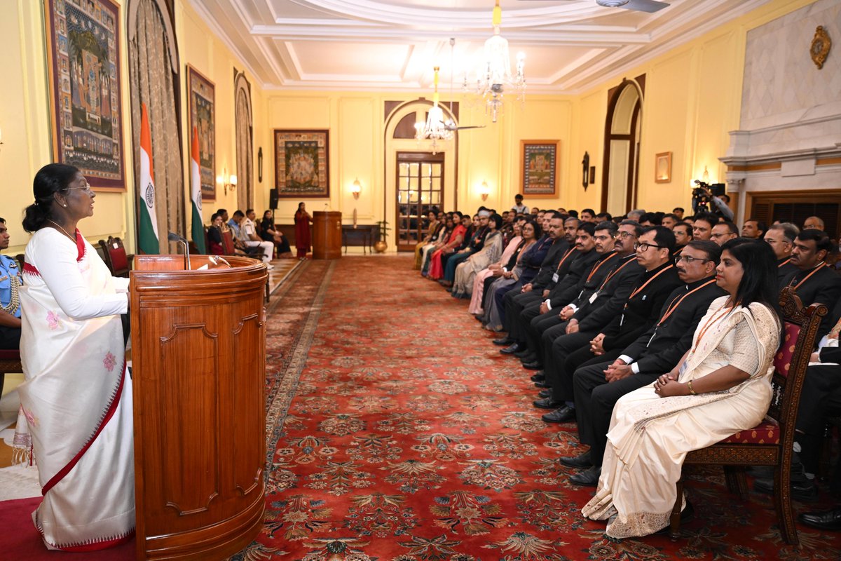 rashtrapatibhvn's tweet photo. Indian Administrative Service officers inducted from the State Civil Services and attending the 128th Induction Training Programme at LBSNAA called on President Droupadi Murmu at Rashtrapati Bhavan. The President said that their collective professionalism, coordination and commitment are essential to driving development outcomes and upholding the highest standards of public service. She urged the officers to make their valuable experience and the spirit of ‘Nation First’ their guiding compass.