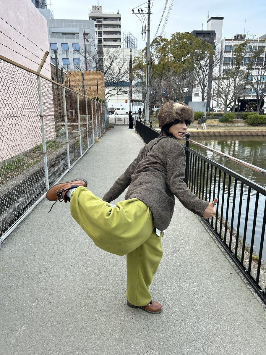 tto_maa's tweet photo. 先日はFCMありがとうございました！
弾き語りはあんまりやった事無かったけど
めっちゃ楽しかった、、

言葉が1番大事になる瞬間と
音が1番大事になる瞬間が
僕の体を熱くさせた。
この２つの感覚が同じになる頃
また来ますね。

セトリ

1.惑星の呼吸
2.魔法
3.boy【踊ってばかりの国】cover
4.デイ・ドリーム・ビリーバー【THE TIMERS】

写真を動画撮らないのでタクちゃんにとってもらった写真