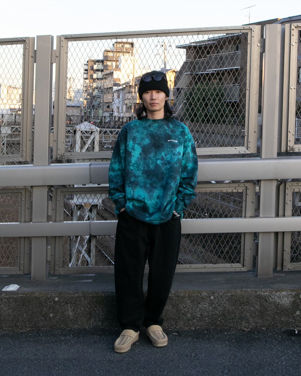 APPLEBUM_STORE's tweet photo. .
【Styling Sample】

“Tiedye Freak” L/S T-shirt
[Tie Dye]
¥16,500(tax in)
着用サイズ：XL

https://t.co/dtHsRzdcQ5

“Selena” Wide Tapered Denim Pants (Black)
[Black]
¥29,700(tax in)
着用サイズ：L

https://t.co/OFUDiFRafK

Model :@rao_ogitsu
Model height : 172cm

#applebum https://t.co/VZjJ5tsDam