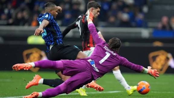 Sleeper AC Milan tweet media