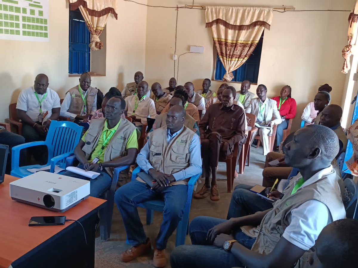 SudanToch's tweet photo. TOCH Concluded a two-day Annual Programme Review Meeting in Kuajok Field Office, Warrap state, bringing together 25 participants from all TOCH field offices, the Senior Management Team (SMT) and the Board of Directors represented by the Chairperson and Secretary for Programmes. https://t.co/ZM3Nm4ETXH