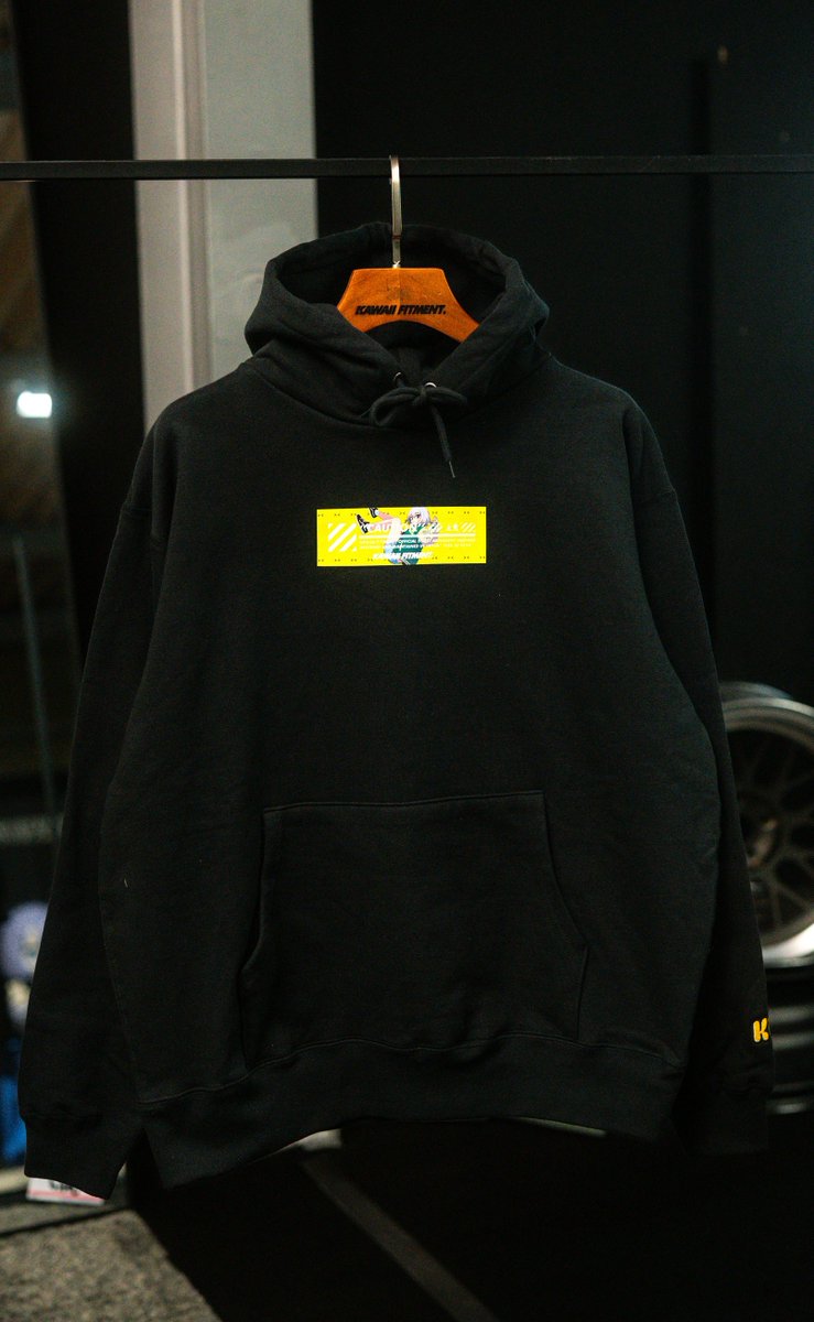 オンラインsoldとなっていたパーカーの店舗在庫をオンラインへ反映させ