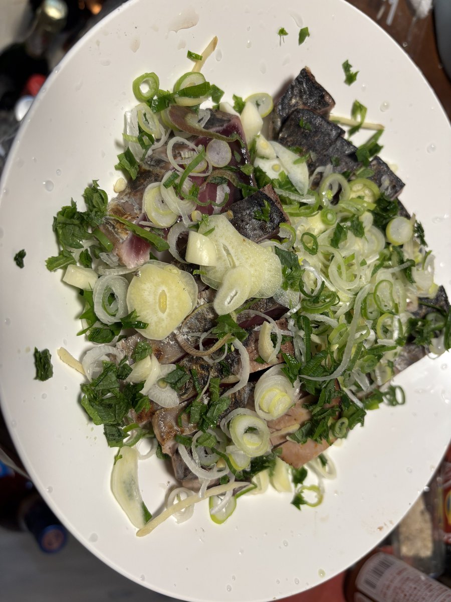 この世の終わりみたいな鰹のタタキできた☺️