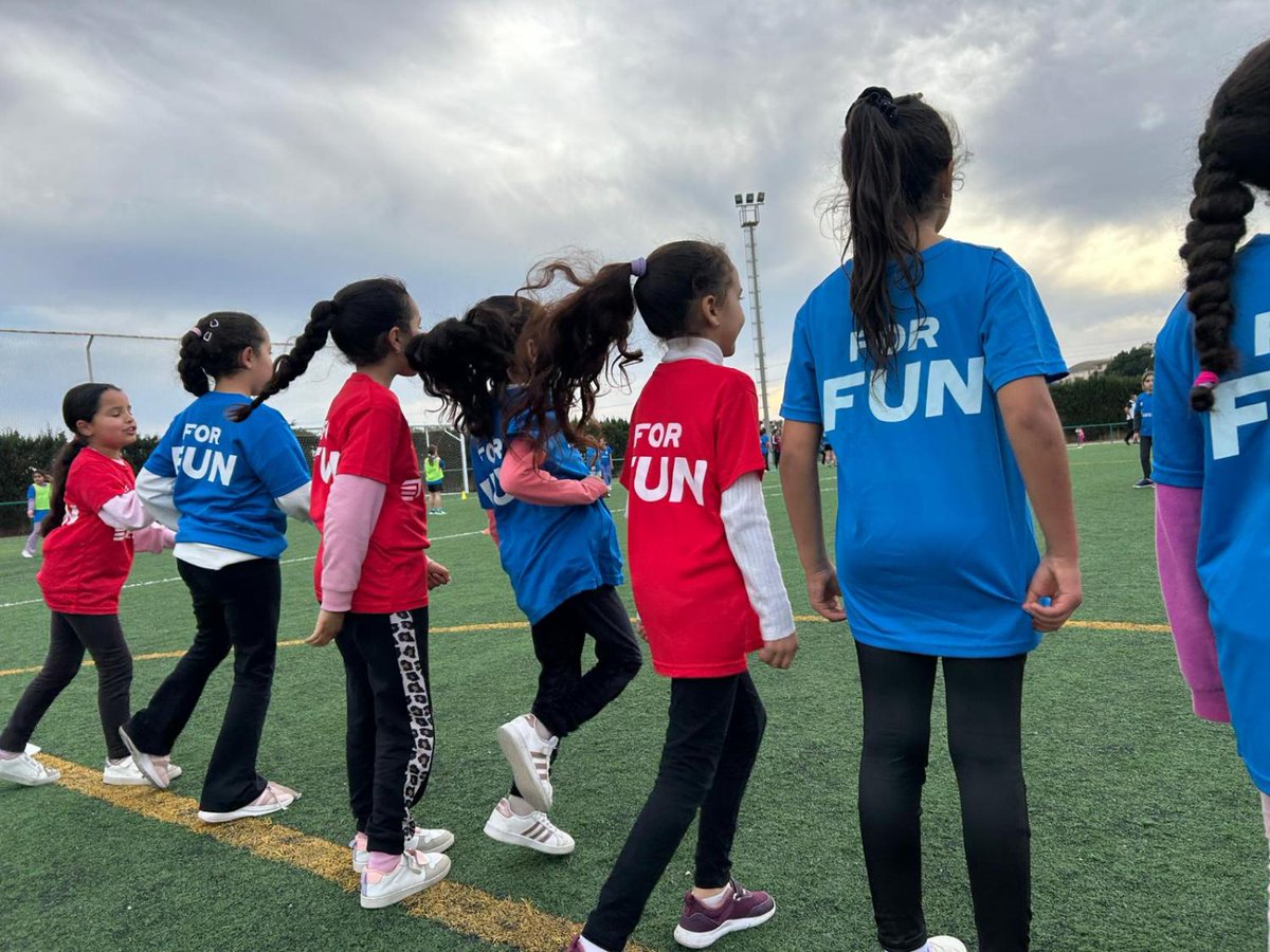 ffrm_es's tweet image. 😊⚽ | ¡SUCINA, NUEVA PARADA DEL #ForFun DE FÚTBOL 👏!

🏟️ El Campo de Fútbol de @Sucinaatletico se convirtió en el nuevo punto de encuentro del programa For Fun, una iniciativa impulsada por la FFRM que continúa promoviendo el fútbol femenino desde la base en distintos puntos de