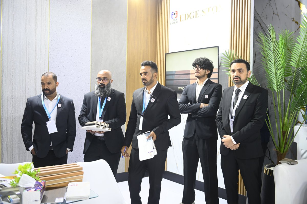 BuildAsia's tweet image. Spotlight on 𝐄𝐝𝐠𝐞 𝐄𝐱𝐩𝐞𝐫𝐭 as a 𝐒𝐢𝐥𝐯𝐞𝐫 𝐒𝐩𝐨𝐧𝐬𝐨𝐫 at the 19𝐭𝐡 𝐁𝐮𝐢𝐥𝐝 𝐀𝐬𝐢𝐚 𝐈𝐧𝐭𝐞𝐫𝐧𝐚𝐭𝐢𝐨𝐧𝐚𝐥 𝐄𝐱𝐡𝐢𝐛𝐢𝐭𝐢𝐨𝐧 𝐚𝐧𝐝 𝐂𝐨𝐧𝐟𝐞𝐫𝐞𝐧𝐜𝐞𝐬! 📸

#BuildAsia #ExhibitionSuccess #ConstructionIndustry #Innovation #edgeexpert