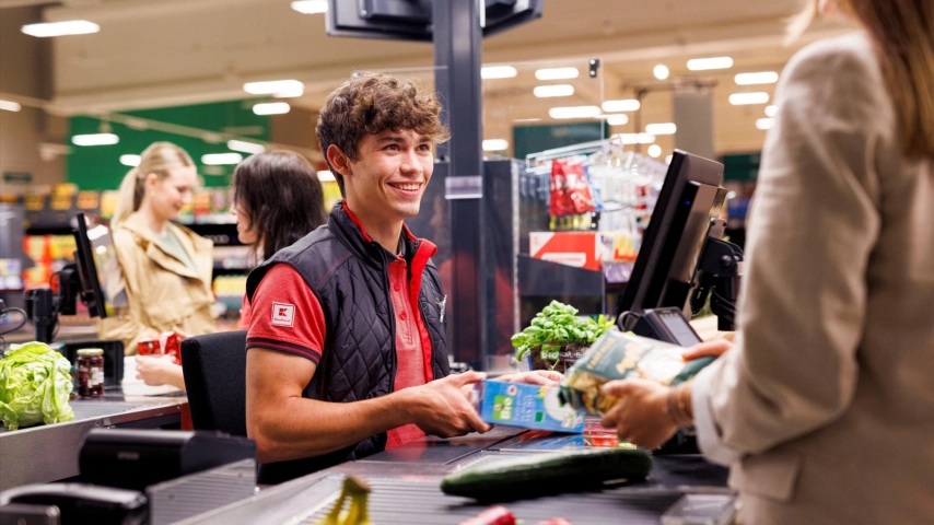 Kaufland Hrvatska k.d. zapošljava na poziciji: Specijalist u prodaji - trezor/info/blagajna (m/ž)
📍 Mjesto rada: Makarska
⏰ Prijave traju do: 09. 03. 2026.
▶️ Saznaj više ili se prijavi na linku: ter.li/3228rn